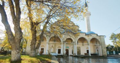 Локация во время экскурсии: мечеть Джума-Джами